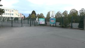 Au collège Saint-Exupéry de Rosny-sous-Bois, une professeure d'art plastiques a trouvé dans sa salle de classe une menace de mort jeudi 19 octobre. 