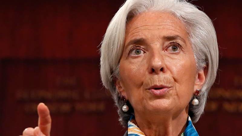 Selon Mediapart, la directrice générale du Fonds monétaire international, Christine Lagarde, est convoquée dans la seconde quinzaine du mois de mai dans l'affaire Tapie par la cour de justice de la République. /Photo prise le 10 avril 2013/REUTERS/Brendan