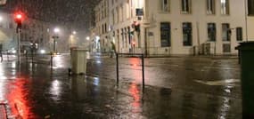 Premiers flocons de neige à Nancy - Témoins BFMTV