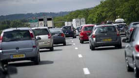 Un embouteillage sur l'autoroute A6 le 9 juillet 2011 près de Palaiseau.