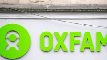 Oxfam est dans la tourmente depuis des révélations selon lesquelles des responsables de l'ONG, déployés en Haïti après le séisme meurtrier de 2010, auraient engagé des prostituées dans ce pays.
