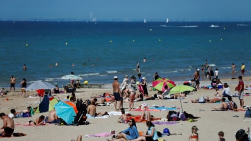 Sur une plage à Cabourg, dans le nord-ouest de la France, le 17 juin 2017 Sur une plage à Cabourg, dans le nord-ouest de la France, le 17 juin 2017