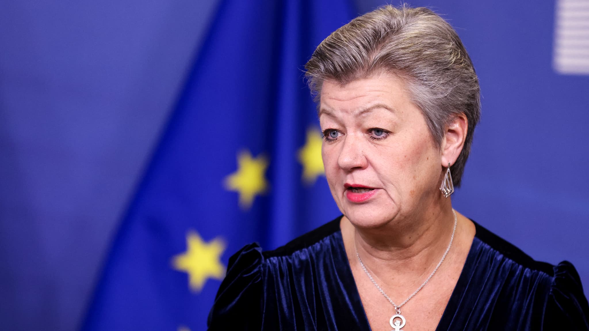 L'ex-commissaire européenne aux Affaires intérieures, Ylva Johansson, a présenté à Bruxelles, le 10 mars 2023, un projet de directive initié en 2022 par la Commission européenne, que ses opposants ont rapidement surnommé "Chat Control".
