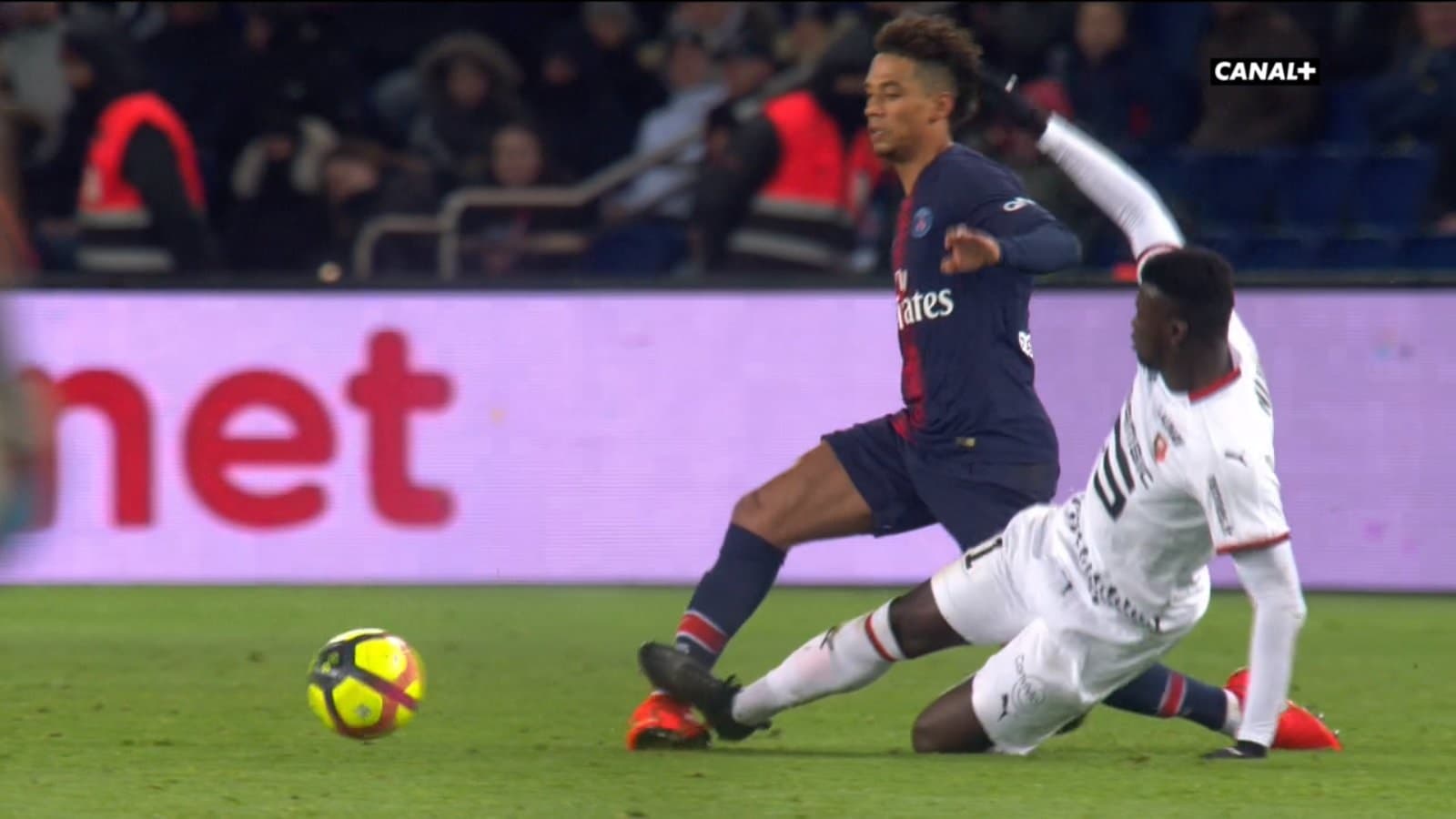 Le tacle de Niang sur Kehrer