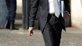 Manuel Valls, le ministre de l'Intérieur, s'est imposé depuis quatre mois comme l'un des hommes forts du gouvernement français tout en se singularisant par ses positions sécuritaires. /Photo prise le 6 septembre 2012/REUTERS/Charles Platiau