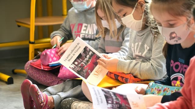 Dans une école élémentaire à Vierzon, dans le Cher, le 16 mars 2021