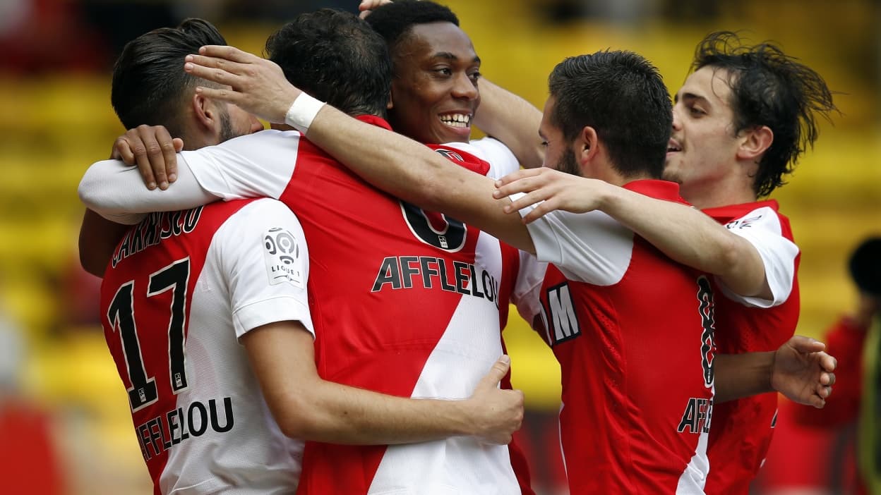 PINS FOOTBALL FOOT ECUSSON BLASON AS MONACO ASM