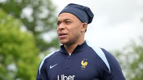 Kylian Mbappé avec les Bleus à Clairefontaine