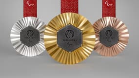 Les médailles des Jeux paralympiques de Paris 2024.