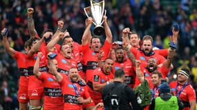 Les Toulonnais soulèvent la Coupe d'Europe pour la troisième année consécutive