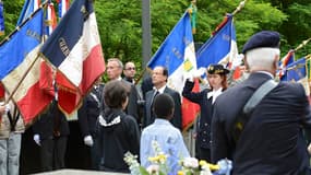 François Hollande a rendu hommage samedi en Corrèze aux 99 hommes pendus à Tulle par une division SS en 1944, une cérémonie dont le chef de l'Etat veut faire un rendez-vous annuel tout au long de son quinquennat. /Photo prise le 9 juin 2012/REUTERS/Caroli