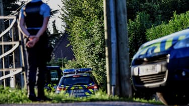 Des gendarmes effectuent des recherches à Pont-de-Beauvoisin, où a disparu la fillette
