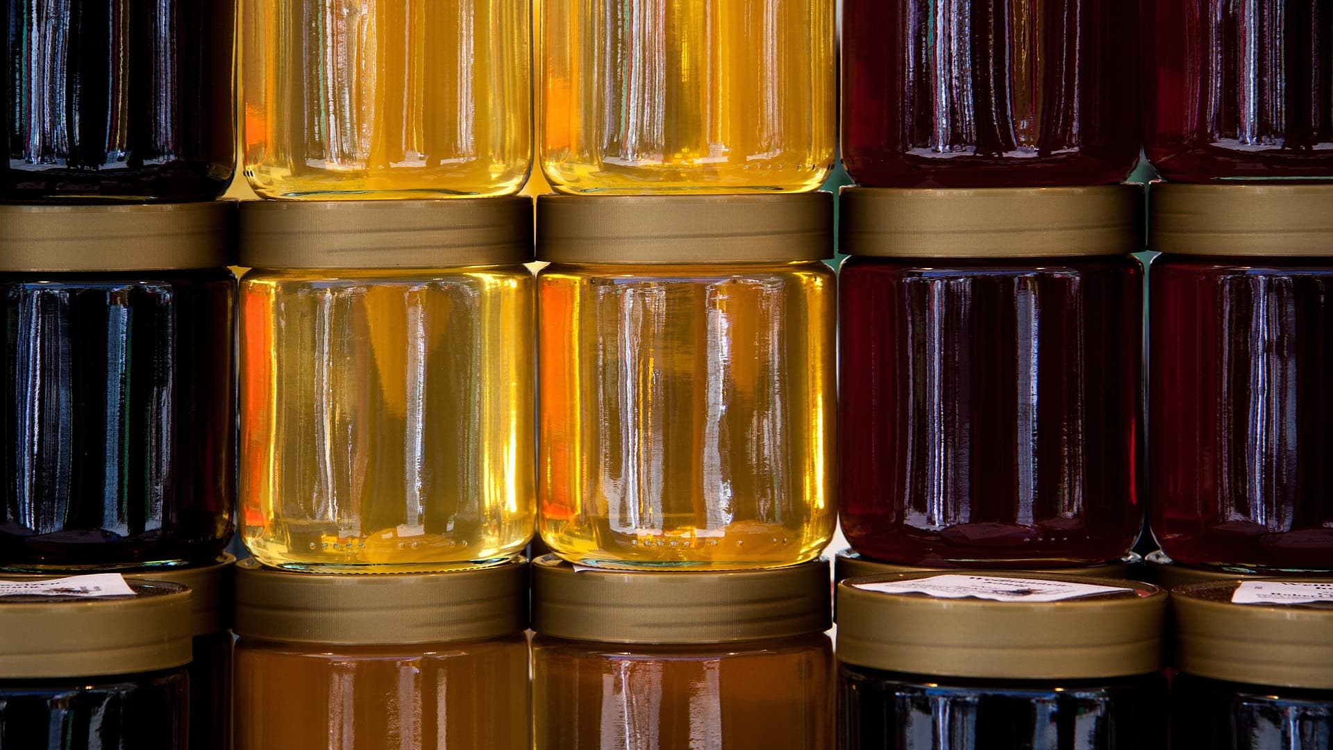 DU MIEL VENDU DANS DE NOMBREUX SUPERMARCHÉS RAPPELÉ: IL CONTIENT UNE SUBSTANCE INDÉSIRABLE