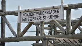 Photo prise le 16 avril 2015 de l'entrée du camp de Struthof à Natzwiller (Bas-Rhin), le seul camp de concentration nazi situé en territoire français.