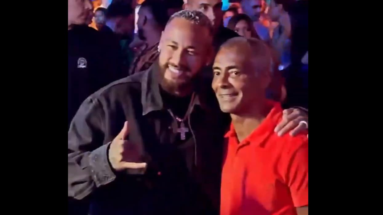 Neymar prend la pose à l'anniversaire de Romario, 28 janvier 2024