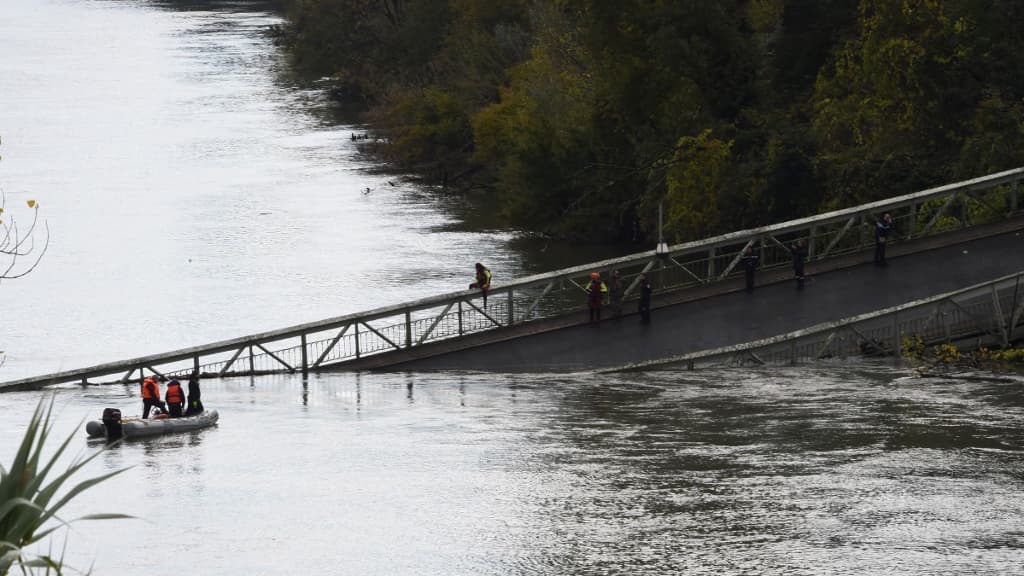 Le pont suspendu s'est effondré ce lundi matin. Le pont suspendu s'est effondré ce lundi matin.
