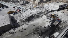 Des bâtiments détruits après l'explosion d'un dépôt d'armes dans le nord de la Syrie, dans la province d'Idlib.