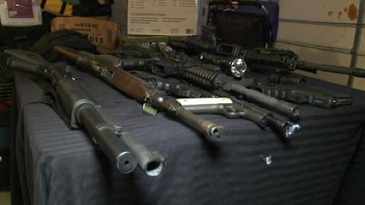 Des armes à feu exposées lors d'un salon de la NRA