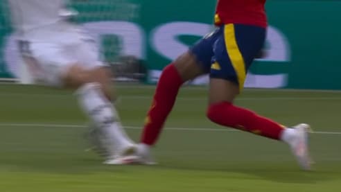 La semelle de Toni Kroos sur Lamine Yamal, quart de finale de l'Euro Espagne-Allemagne, 5 juillet 2024