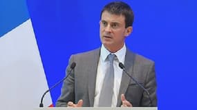 Le ministre de l'Intérieur Manuel Valls annonce la création d'une zone de sécurité prioritaire à Forbach, le 8 octobre 2013