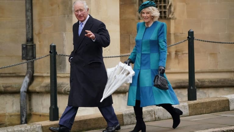 Charles et Camilla ont asissté à une messe à Windsor avant de rejoindre la reine.