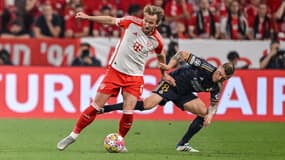 Harry Kane au duel avec Toni Kroos lors de la demi-finale de Ligue des champions entre le Bayern Munich et le Real Madrid, le 30 avril 2024