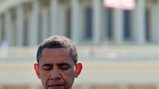 Selon un responsable de l'administration américaine, le président Barack Obama va instaurer par décret une commission présidentielle pour enquêter sur la marée noire dans le golfe du Mexique. /Photo prise le 15 mai 2010/REUTERS/Joshua Roberts