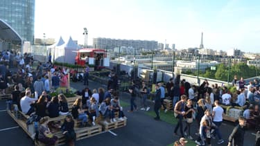 Le Jardin Suspendu dans le 15e est pour l'été le plus grand rooftop de Paris.