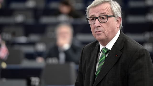 Le président de la Commission européenne a sermonné vendredi les Etats membres qui "n'ont pas tenu leurs engagements" dans la répartition des demandeurs d'asile au sein de l'UE à partir de l'Italie et de la Grèce - Vendredi 15 janvier 2016