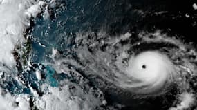 L'image satellite de l'ouragan Dorian à l'approche des Bahamas et de la Floride.