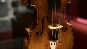 Un Stradivarius au musée du violon de Crémone, la ville italienne où exerça le maître luthier italien. 