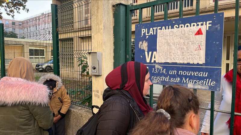 L'école Rose Val Plan du 13e arrondissement de Marseille était bloquée par des parents d'élèves.