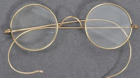 Une paire de lunettes ayant appartenu à Gandhi, sur une ohoto fournie le 19 août 2020 par la maison de vente aux enchères East Bristol Auctions