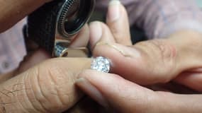Le Premier ministre indien espère faire de Surate la capitale mondiale du diamant.
