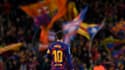 La joie des supporters barcelonais après un but de l'attaquant argentin Lionel Messi, lors du match de Liga contre le Celta Vigo, le 9 août 2019 au Camp Nou