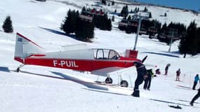 L'avion sur une piste à Avoriaz (photo amateur)