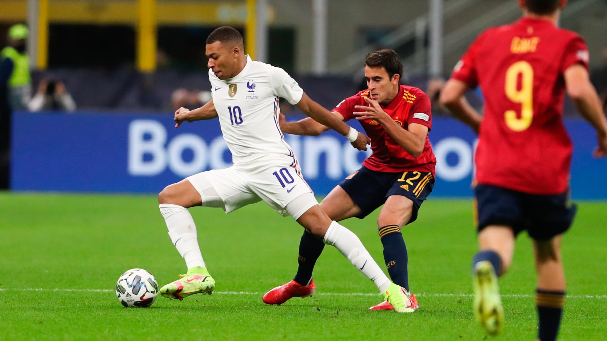 Kylian Mbappé et Eric Garcia lors de la finale France-Espagne Kylian Mbappé et Eric Garcia lors de la finale France-Espagne
