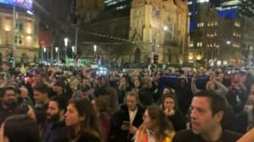 À Melbourne, des manifestants protestent contre l’instauration d’un 6e confinement
