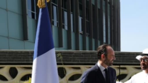 Le Premier ministre français Edouard Philippe rencontre le prince héritier d'Abou Dhabi Mohammed ben Zayed Al-Nahyane