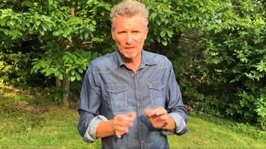 L'animateur de Koh Lanta Denis Brogniart dans une vidéo expliquant pourquoi TF1 a décidé de suspendre le tournage du jeu.
