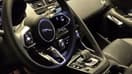 L'habitacle du Jaguar E-Pace P200.