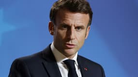 Le président français Emmanuel Macron lors d'une conférence de presse  en marge d'un conseil européen le 21 octobre 2022