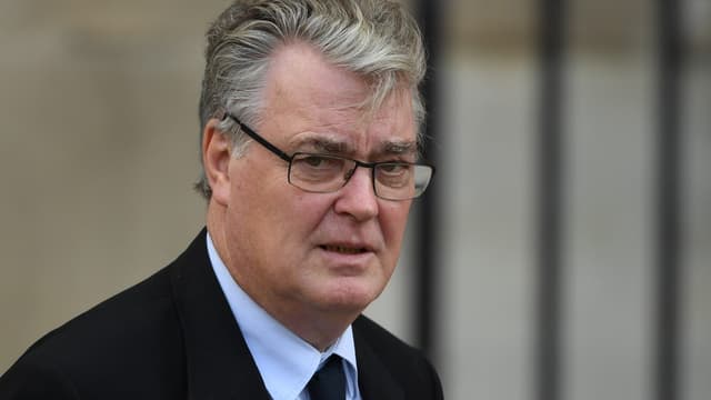 Le haut-commissaire aux retraites, Jean-Paul Delevoye, assure qu'il est "impossible" de réserver le nouveau régime universel de retraites aux seuls nouveaux entrants sur le marché du travail, dans un entretien au Parisien.