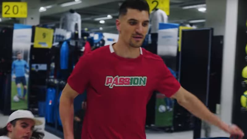Thomas Meunier dans le clip "Passion"