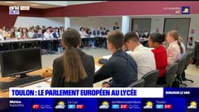 Toulon: la salle de réunion d'un lycée transformée en Parlement européen