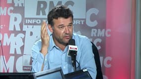 "C'est quand même assez violent de dire 'On ne vous prend pas en charge parce qu'il y a un problème européen de solidarité et donc on va vous laisser mourir en mer', c'est absolument abject"