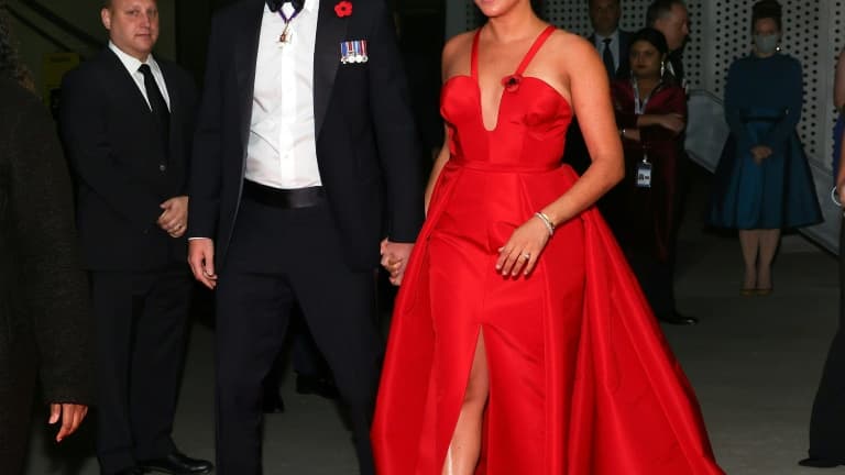 Le prince Harry et Meghan, lors du gala 2021 Salute To Freedom au musée Intrepid Sea-Air-Space, le 10 novembre 2021 à New York Le prince Harry et Meghan, lors du gala 2021 Salute To Freedom au musée Intrepid Sea-Air-Space, le 10 novembre 2021 à New York