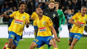 Le Turc Emin Bayram célèbre son but à la dernière secondes pour l'égalisation de Westerlo contre Bruges, le 24 septembre 2025