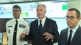 Le Premier ministre Michel Barnier au centre opérationnel de contrôle du ministère de l'Intérieur ce vendredi 18 octobre 2024
