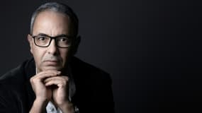 (ARCHIVES) L'écrivain franco-algérien Kamel Daoud lors d'une séance photo en marge du 26e festival "Les Correspondances" de Manosque, dans le sud de la France le 25 septembre 2024